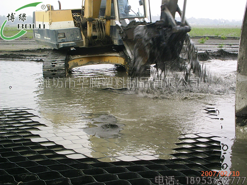 土工格室、土工格柵及土工布的加筋機理比較